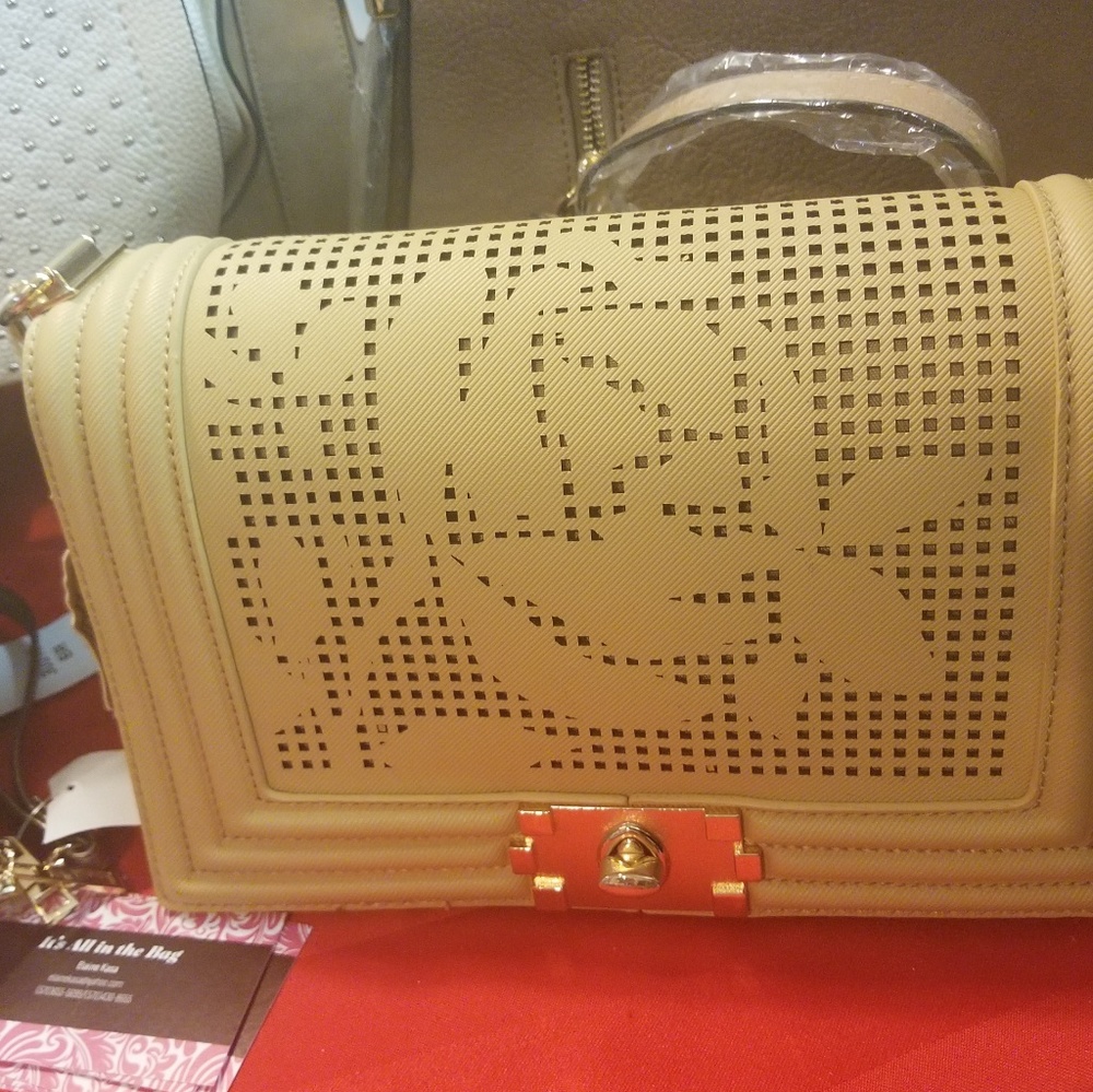 Tan flower leather purse